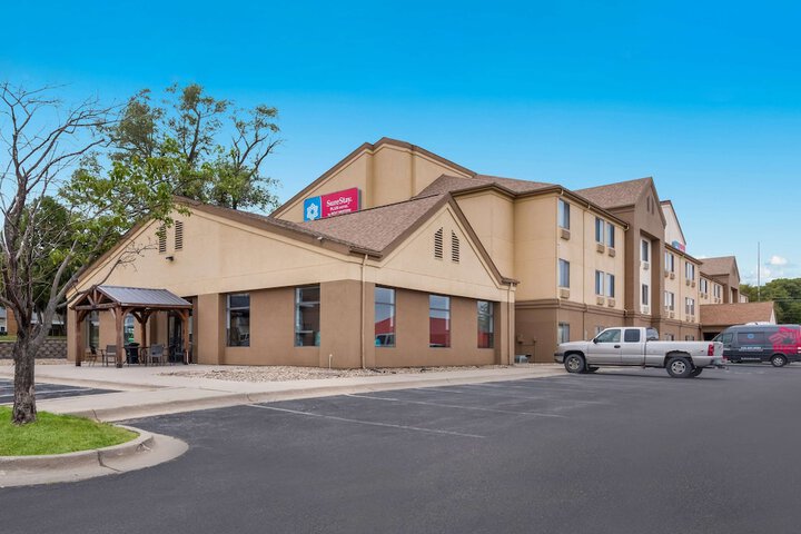 Hotel 4 of 43