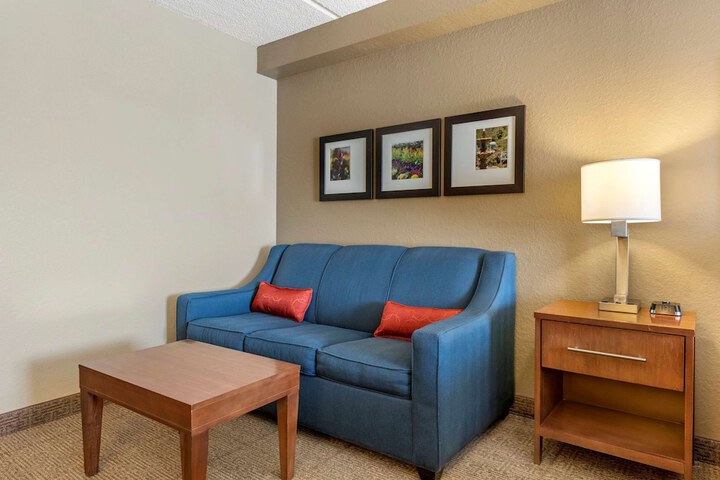 Room 26 of 48