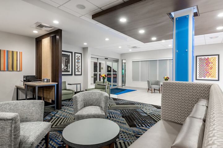 Holiday Inn Express & Suites Punta Gorda by IHG