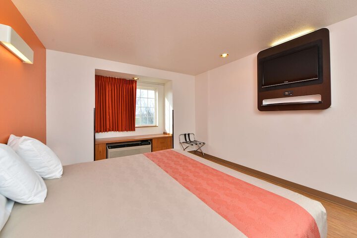 Room 21 of 26