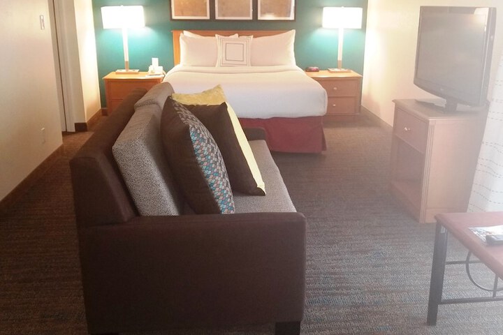 Room 13 of 23