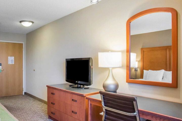 Room 16 of 31