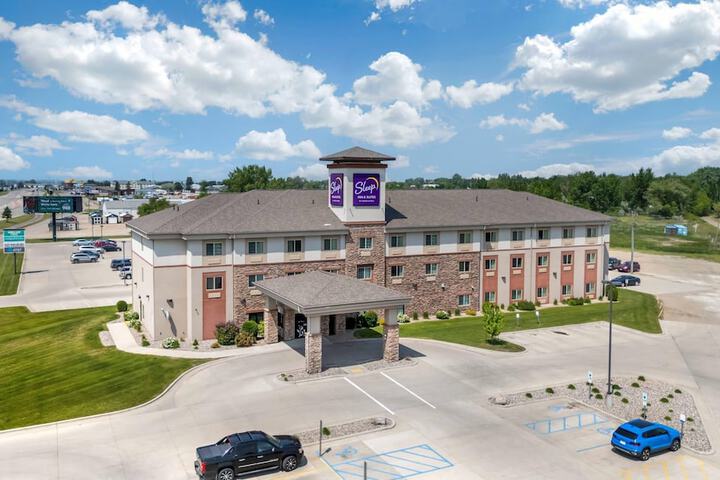 Sleep Inn & Suites Devils Lake