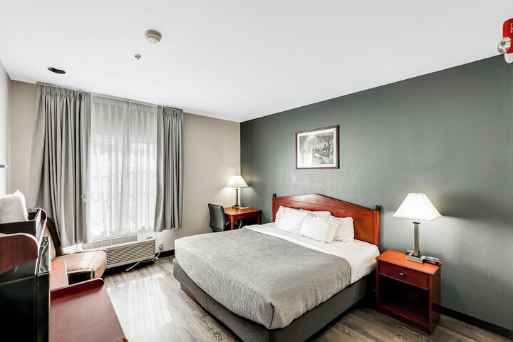 Room 28 of 45