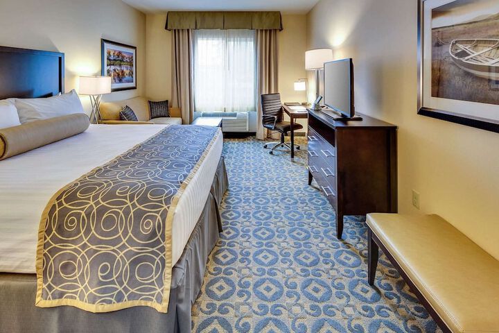 Room 10 of 36