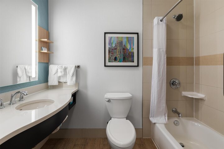 Hilton Garden Inn Auburn