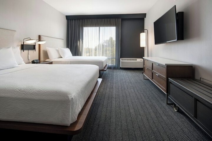 Courtyard by Marriott Fresno Clovis