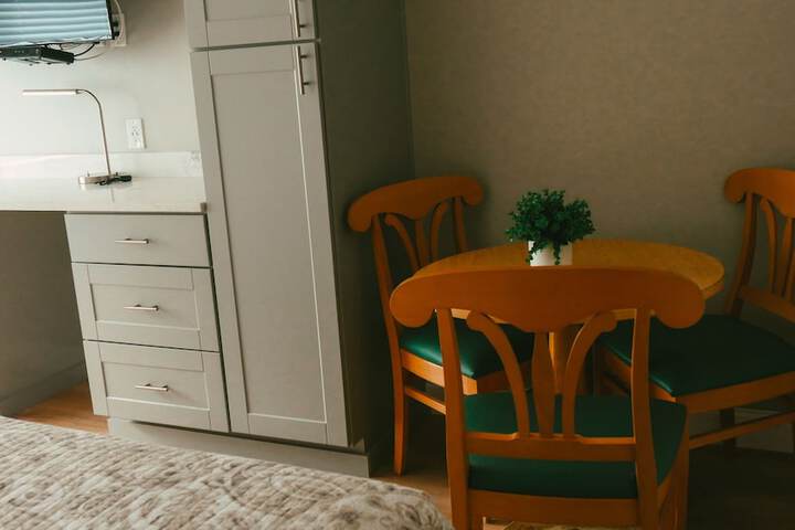 Room 27 of 124