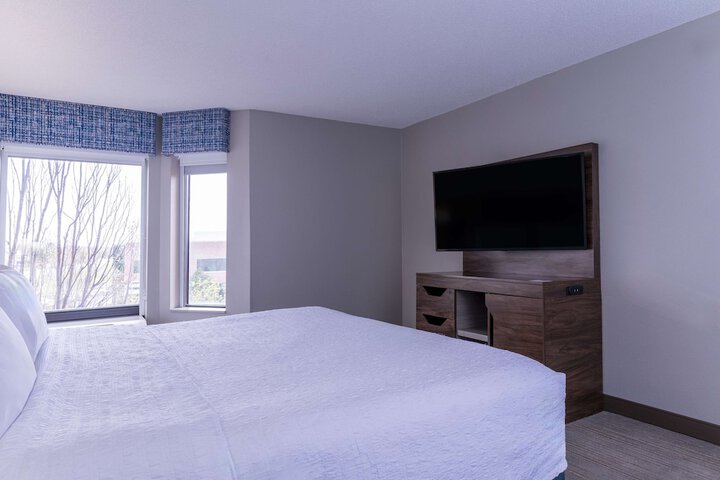 Room 26 of 73