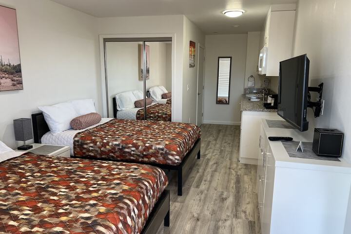 Room 12 of 17