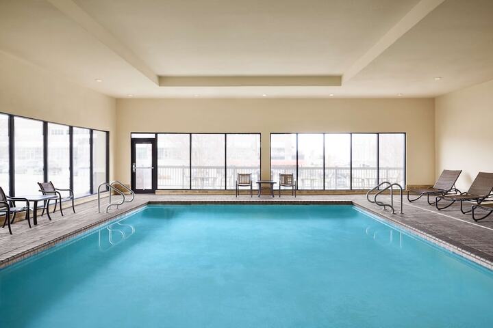 Pool 4 of 27
