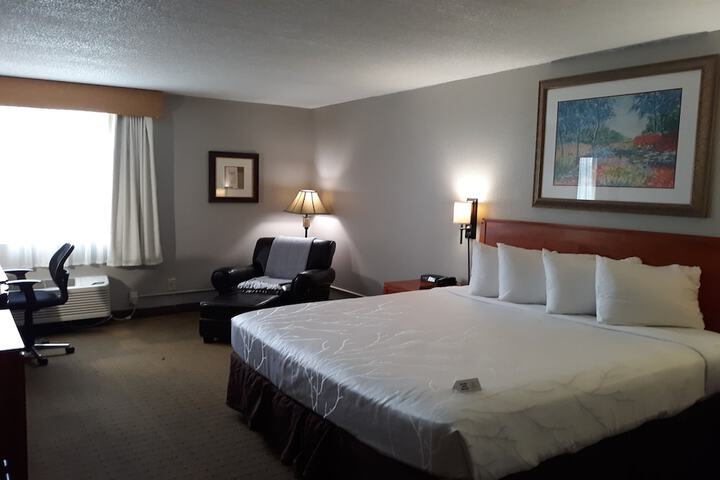 Room 45 of 76
