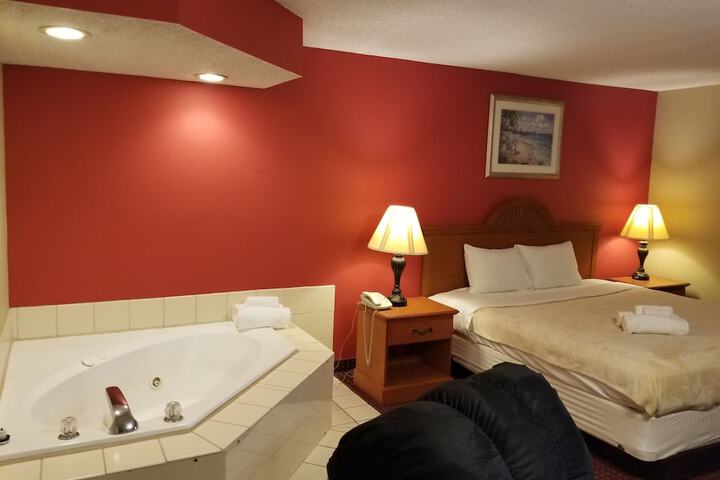 Room 33 of 54