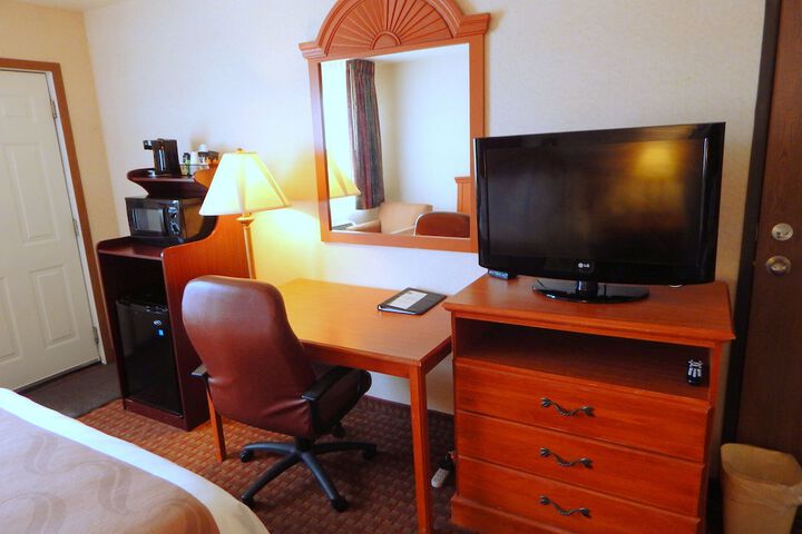 Room 28 of 41