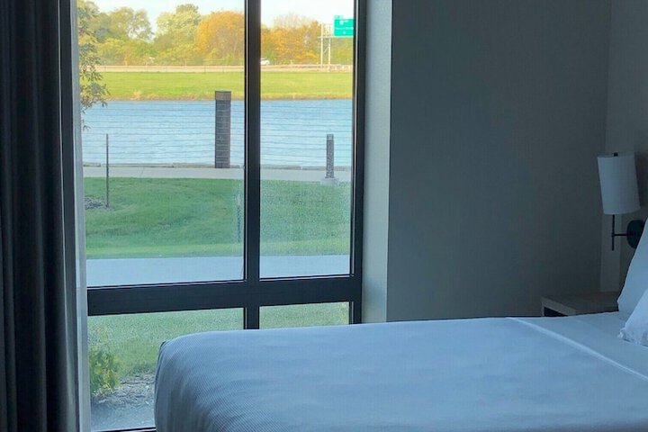 Room 12 of 19