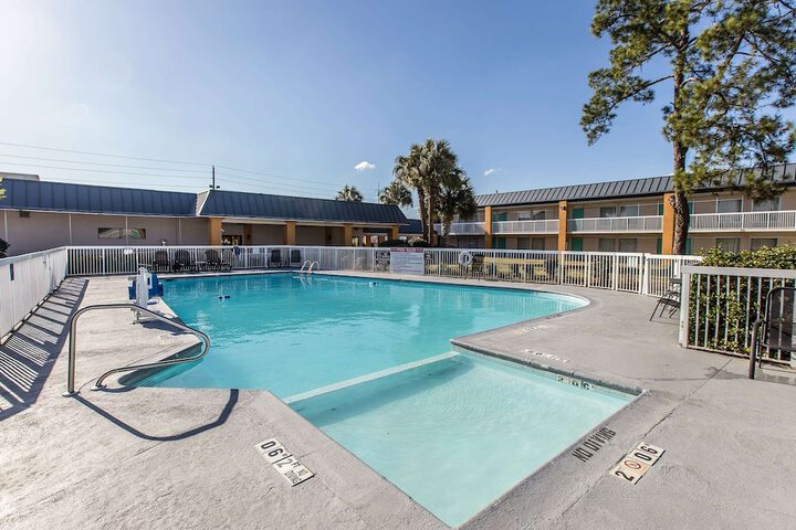 Pool 9 of 55