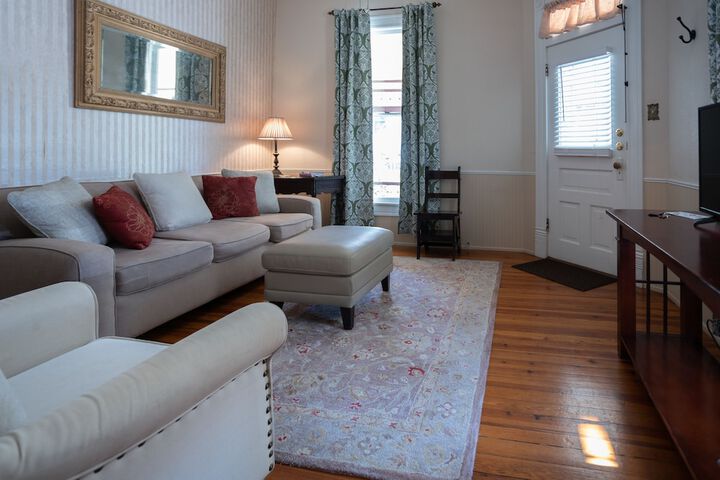 Room 49 of 242