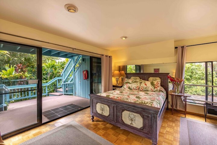 Hale Akua Garden Farm & Eco-Retreat