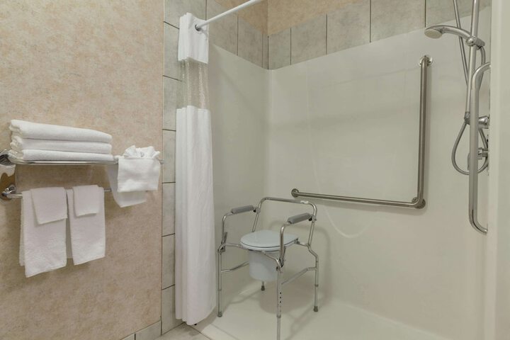 Days Inn & Conference Centre by Wyndham Penticton