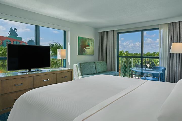 Room 36 of 170