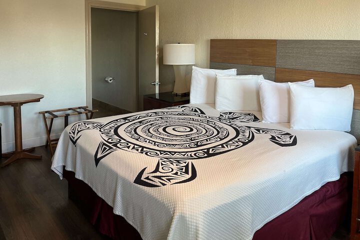 Room 12 of 15