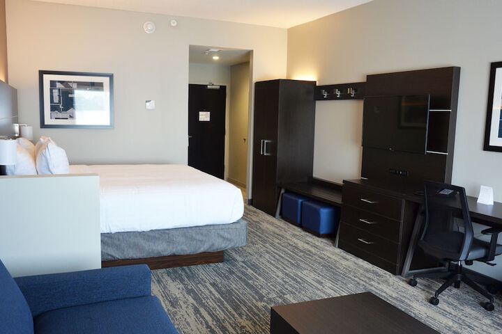 Room 26 of 43