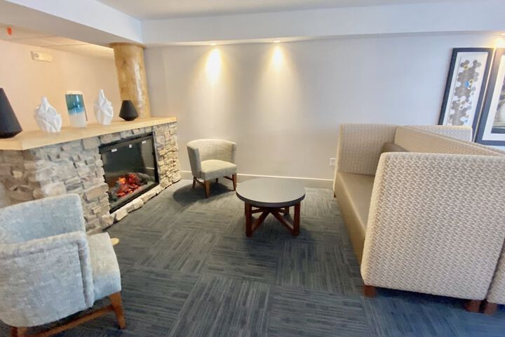 Hotel 2 of 33