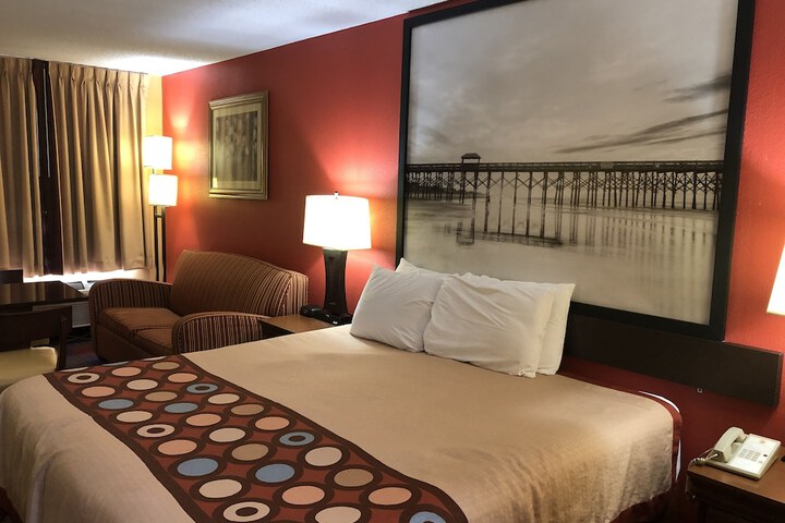Room 17 of 32