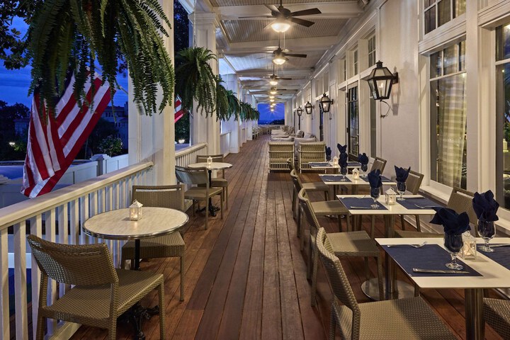 Dining 64 of 83