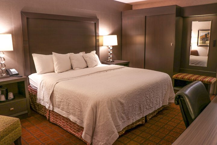 Room 42 of 73