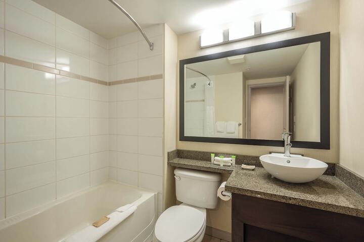 Room 20 of 68