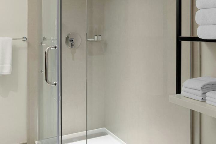 Sheraton Park Hotel at the Anaheim Resort