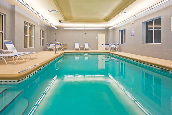 Pool 8 of 45
