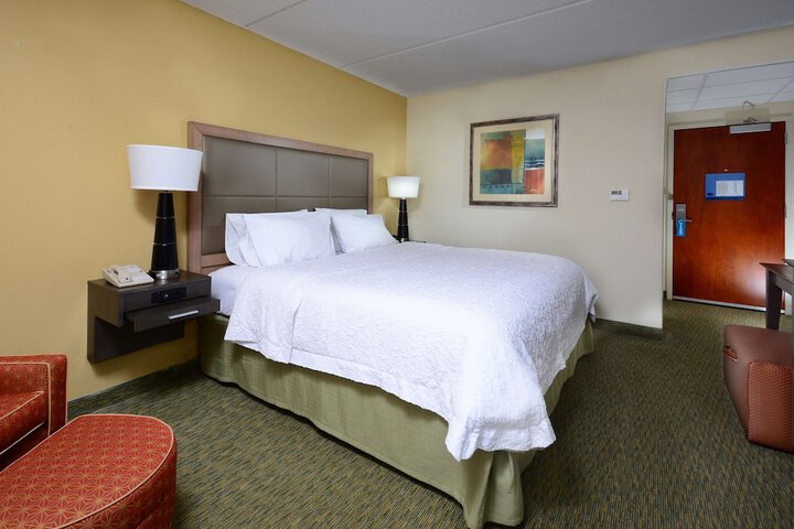 Hampton Inn Raleigh / Town of Wake Forest