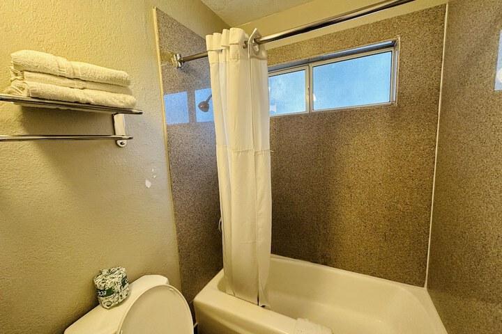 Room 41 of 62