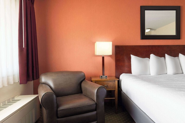 Ramada by Wyndham Elko Hotel at Stockmens Casino