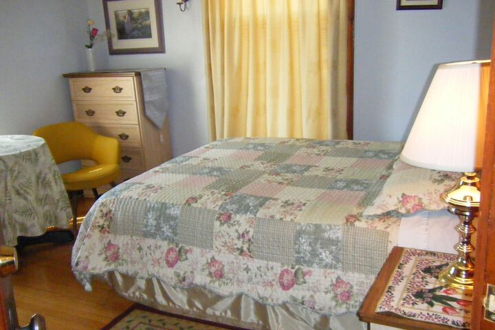 Room 48 of 65