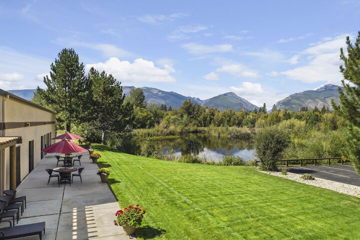 Bitterroot River Inn & Conference Center