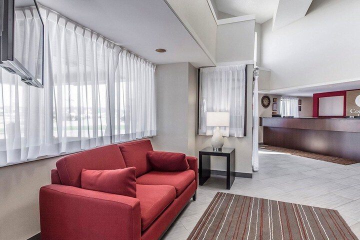 Hotel Interior 9 of 46