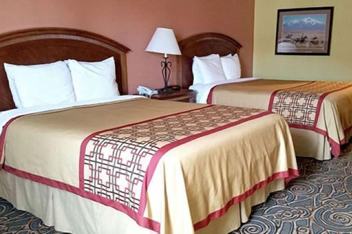 Ruidoso Mountain Inn