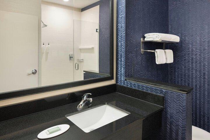 Fairfield Inn & Suites Bowling Green