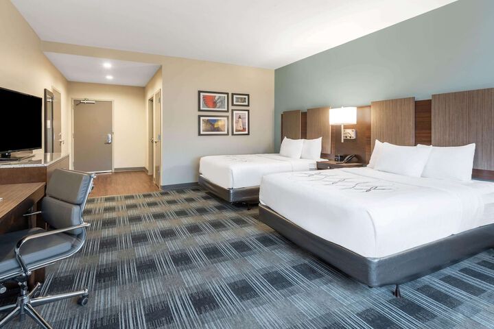 Room 10 of 31