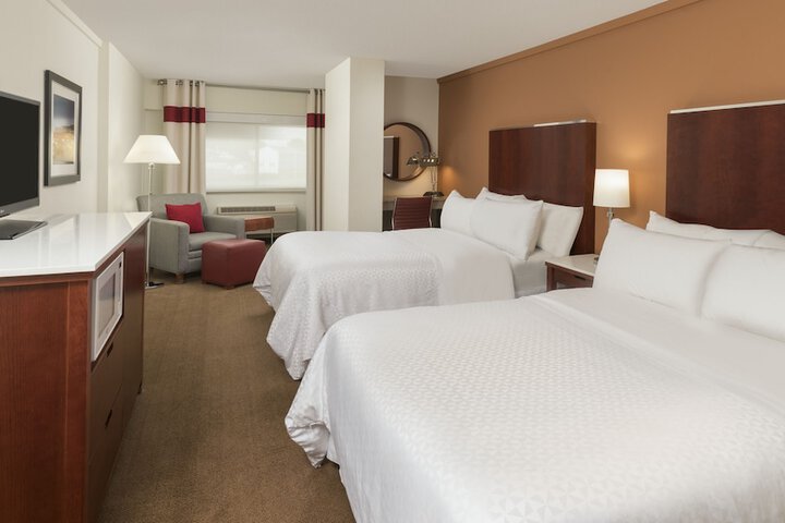 Four Points by Sheraton Boston Logan Airport Revere