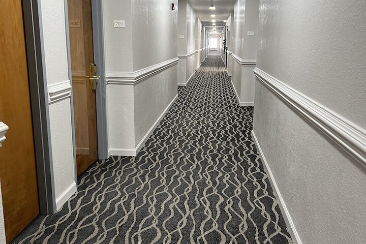 Ballroom/Hall 29 of 30