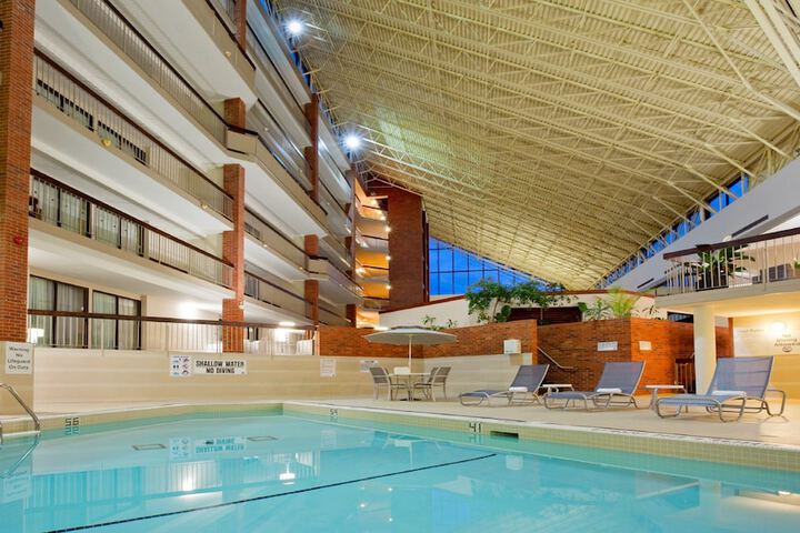 Pool 10 of 60