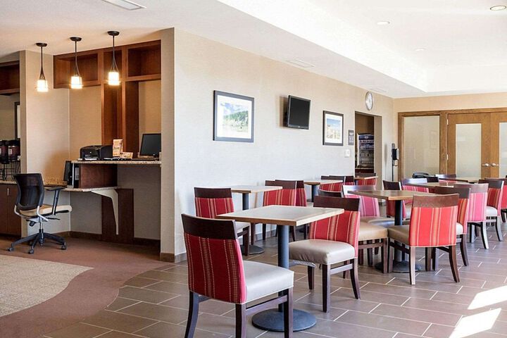 Comfort Inn & Suites Watford City