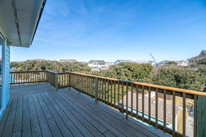 Duck R Way - Poteskeet Ocean View, 260 Yds to Beach, Pool, Hot Tub, Walk to Downtown Duck