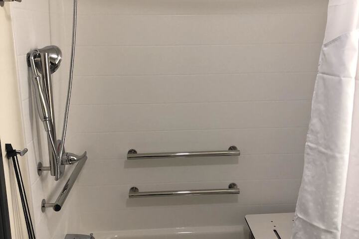 Holiday Inn Hotels and Suites Mount Pleasant by IHG