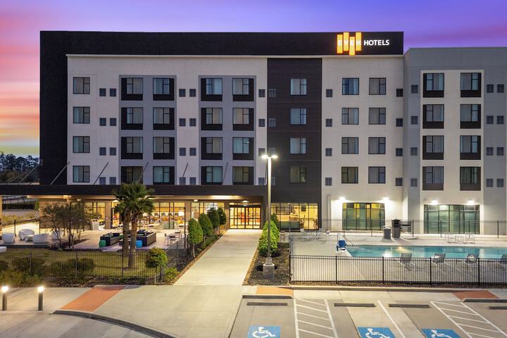 EVEN Hotel Shenandoah - The Woodlands by IHG