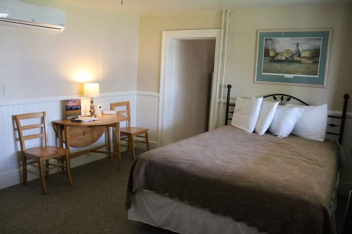 Room 59 of 74